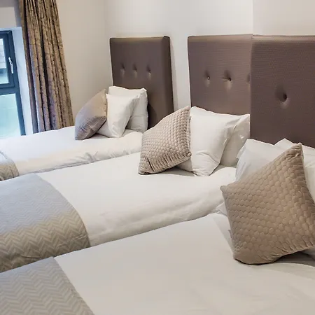 Tatler Jack Cill Airne