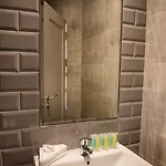 Tatler Jack Bed & Breakfast